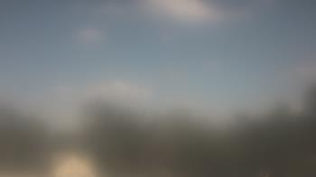 Weather camera view of Lincoln Elementary School.