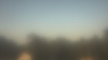 Weather camera view of Lincoln Elementary School.