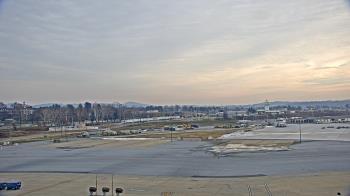 Weather camera view of Harrisburg International Airport.