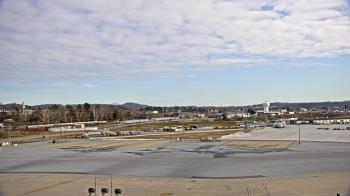 Weather camera view of Harrisburg International Airport.