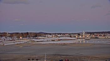 Weather camera view of Harrisburg International Airport.