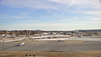 Weather camera view of Harrisburg International Airport.
