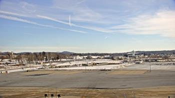 Weather camera view of Harrisburg International Airport.