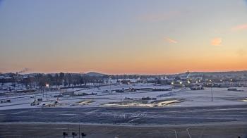 Weather camera view of Harrisburg International Airport.