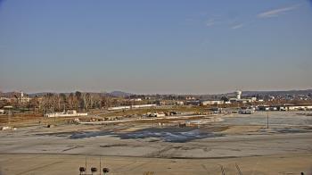 Weather camera view of Harrisburg International Airport.