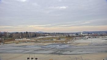 Weather camera view of Harrisburg International Airport.