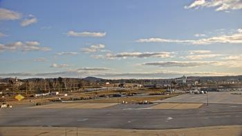 Weather camera view of Harrisburg International Airport.