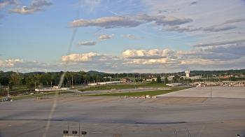 Weather camera view of Harrisburg International Airport.