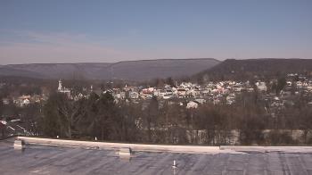 Weather camera view of Juniata High School.