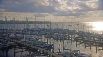 Weather camera view of Mandarin Holiday Marina.