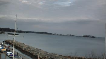 Weather camera view of Beach Point Club.