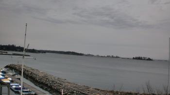 Weather camera view of Beach Point Club.