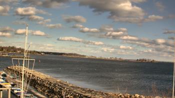 Weather camera view of Beach Point Club.