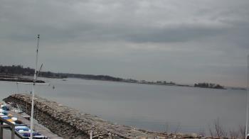 Weather camera view of Beach Point Club.