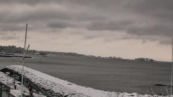 Weather camera view of Beach Point Club.