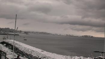 Weather camera view of Beach Point Club.