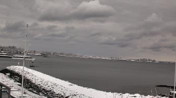 Weather camera view of Beach Point Club.