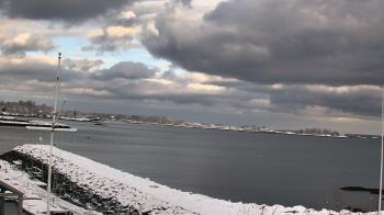 Weather camera view of Beach Point Club.