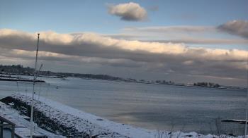 Weather camera view of Beach Point Club.