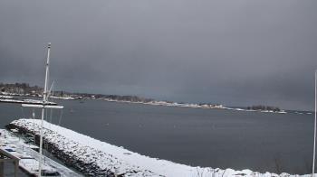 Weather camera view of Beach Point Club.