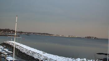 Weather camera view of Beach Point Club.