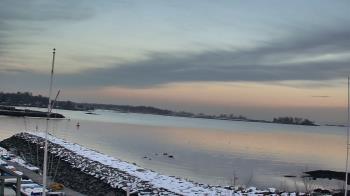 Weather camera view of Beach Point Club.