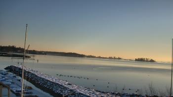 Weather camera view of Beach Point Club.