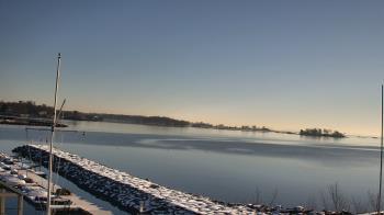 Weather camera view of Beach Point Club.