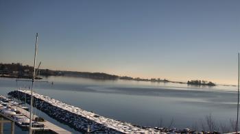 Weather camera view of Beach Point Club.