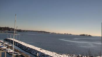 Weather camera view of Beach Point Club.