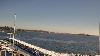 Weather camera view of Beach Point Club.