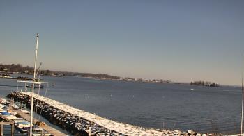 Weather camera view of Beach Point Club.