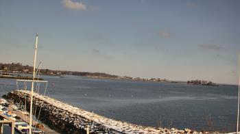 Weather camera view of Beach Point Club.