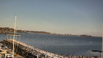 Weather camera view of Beach Point Club.