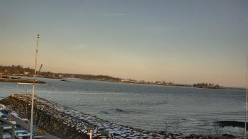 Weather camera view of Beach Point Club.