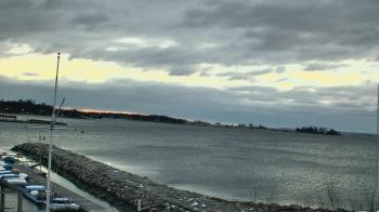 Weather camera view of Beach Point Club.