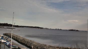 Weather camera view of Beach Point Club.