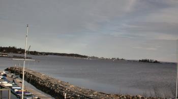 Weather camera view of Beach Point Club.