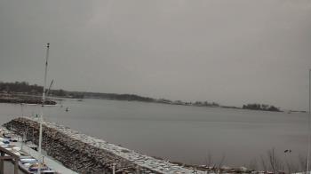 Weather camera view of Beach Point Club.