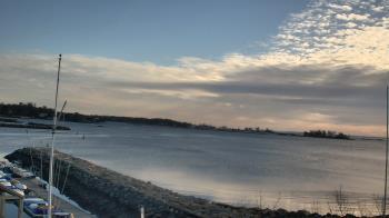 Weather camera view of Beach Point Club.