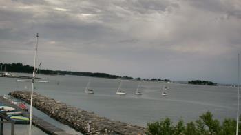 Weather camera view of Beach Point Club.