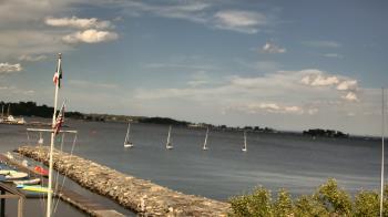 Weather camera view of Beach Point Club.