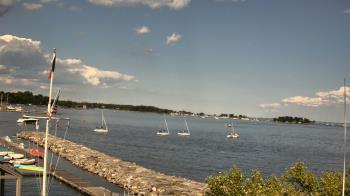 Weather camera view of Beach Point Club.
