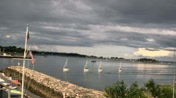 Weather camera view of Beach Point Club.