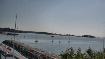 Weather camera view of Beach Point Club.