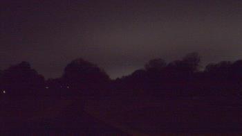 Weather camera view of Windyke Country Club.