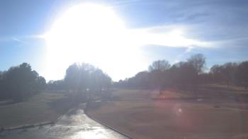 Weather camera view of Windyke Country Club.