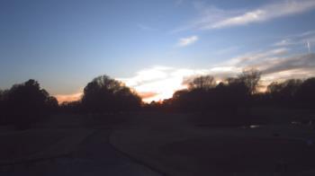 Weather camera view of Windyke Country Club.