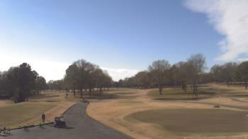 Weather camera view of Windyke Country Club.