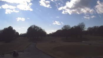 Weather camera view of Windyke Country Club.